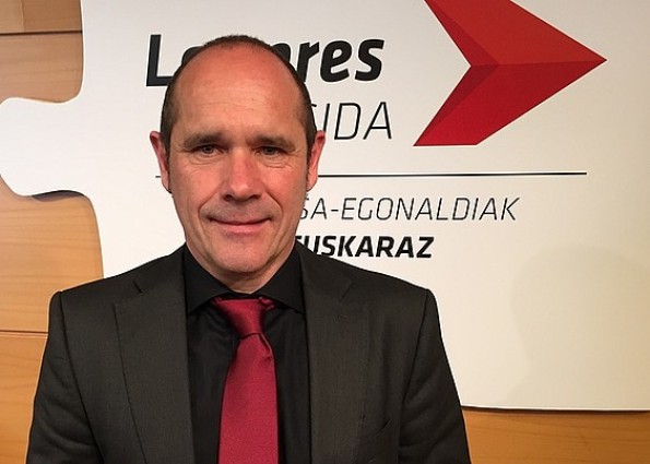 Kepa Altube (Laneki): "Instruktorea euskalduna den jakiteak dena aldatzen du"
