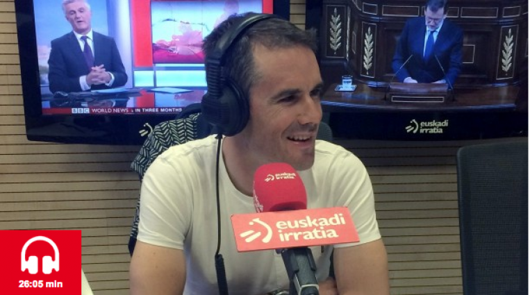 M. Irizar: "Aitaren suizidioak bizitzari aurre egiten erakutsi zidan"