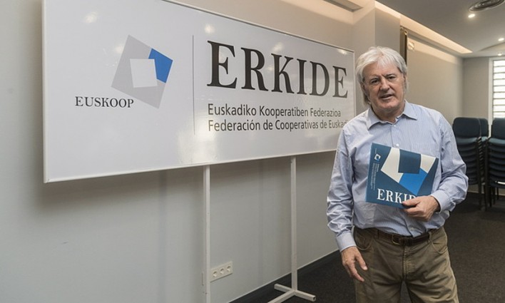Agustin Mendiola, Erkideko zuzendaria: "Errealitate berrira egokituko den lege bat behar genuen"